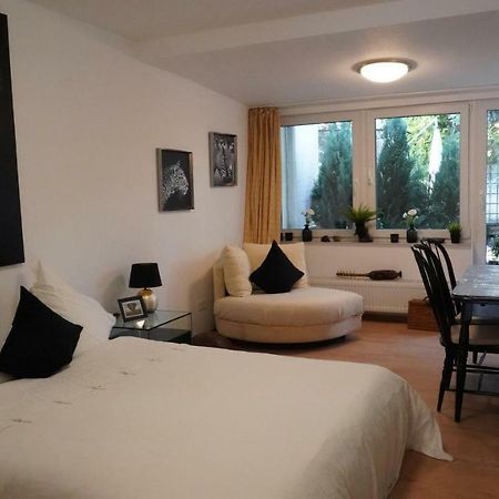Apartment 900M To Exhibition Dusseldorf Luaran gambar