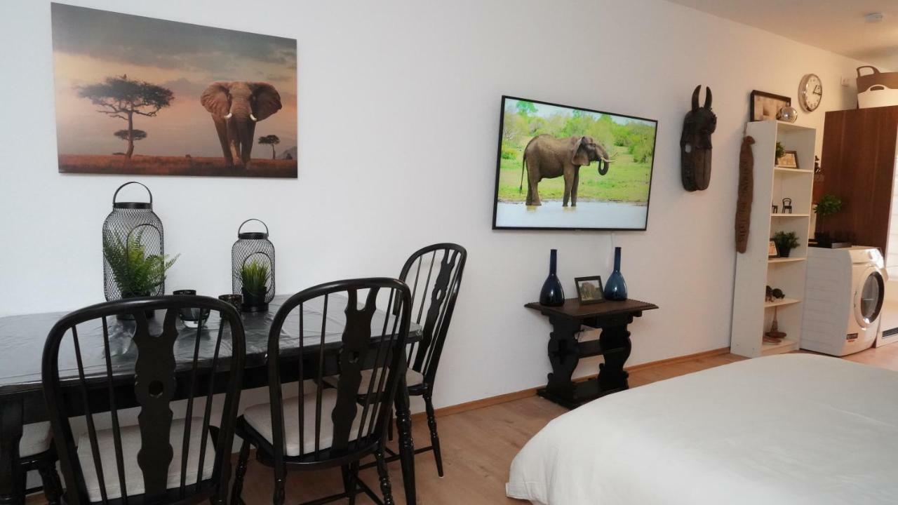 Apartment 900M To Exhibition Dusseldorf Luaran gambar